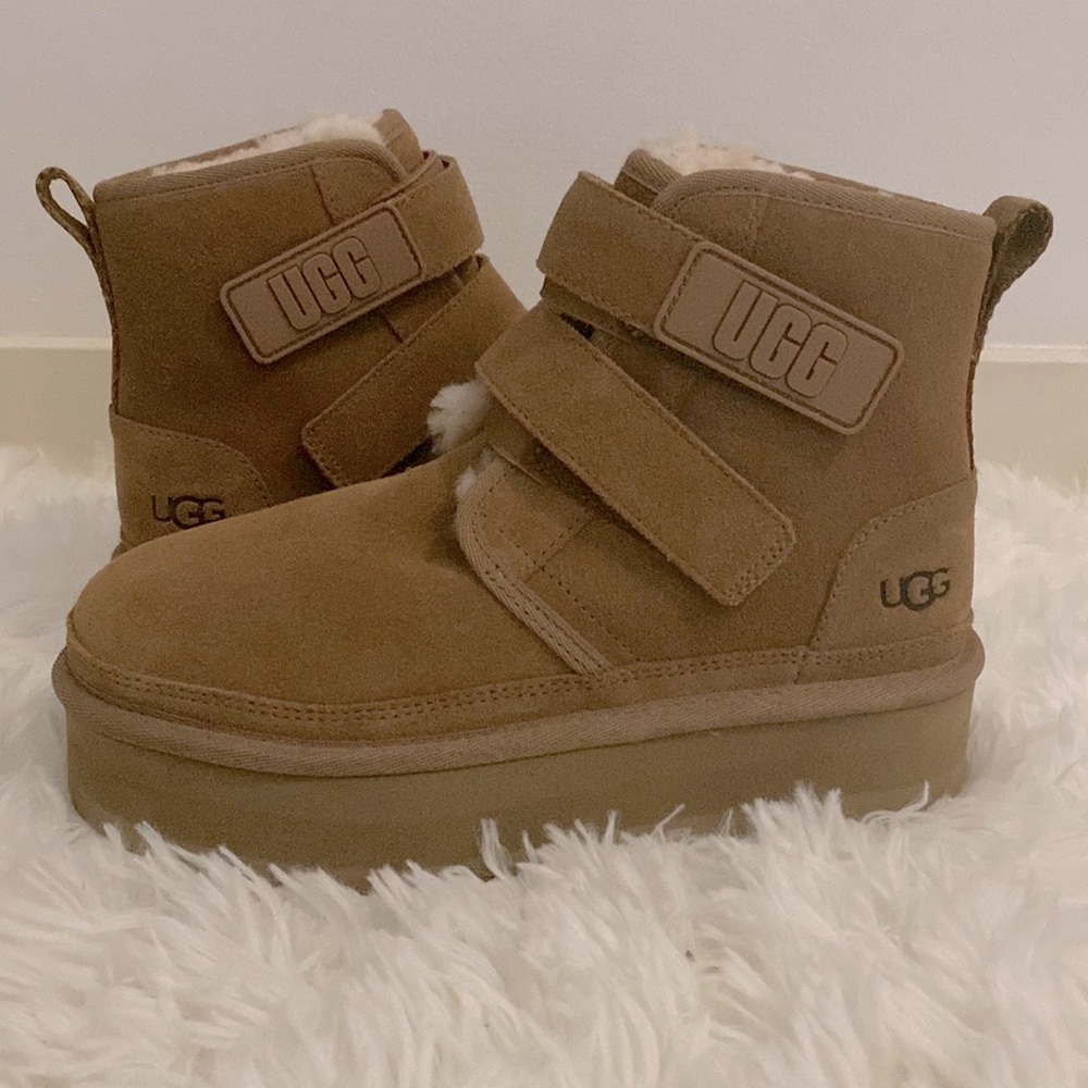 Girls size 3 UGG boots